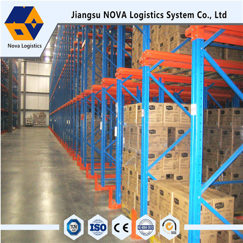 ไดรฟ์ขายร้อนในชั้นวางพาเลทเหล็กจาก Nova Logistic