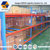 การไหลปานกลางผ่านชั้นวางจาก Nova Logistics