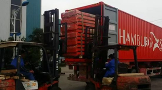 ขับผ่าน Heavy Duty Rack ผ่าน Shuttle Radio พร้อมเทคโนโลยีขั้นสูง