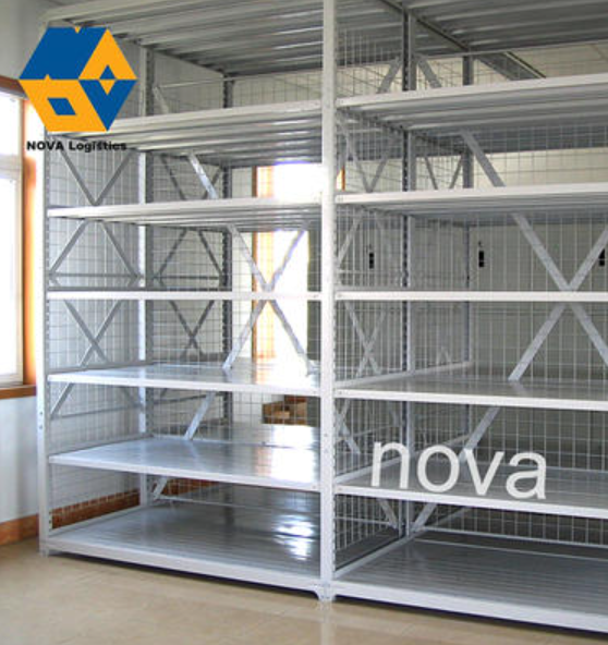 ชั้นวางของขนาดกลาง