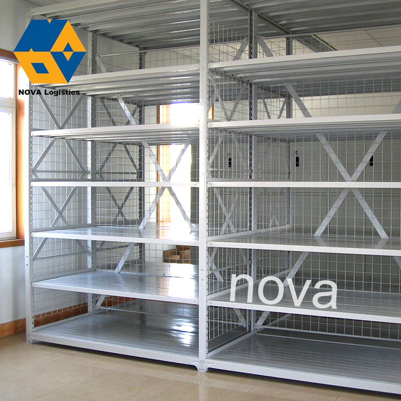 คลังสินค้า Q235B Steel Teardrop longspan Shelf Medium Duty Widespan Pallet Rack