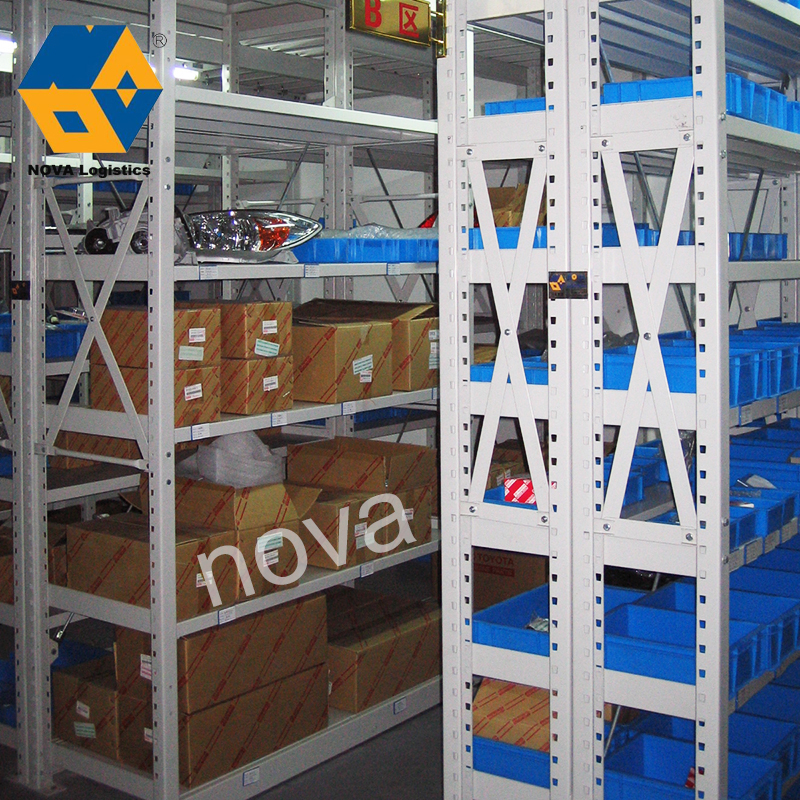 คลังสินค้า Q235B Steel Teardrop longspan Shelf Medium Duty Widespan Pallet Rack