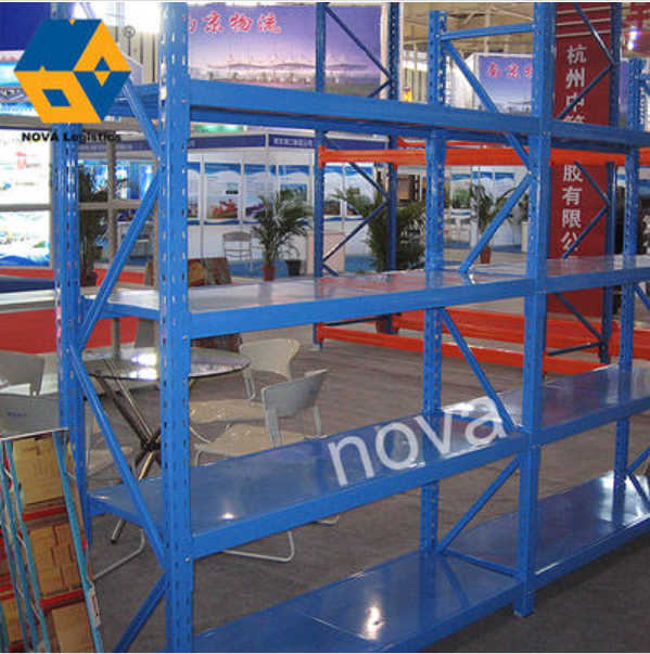 ชั้นวางของขนาดกลาง